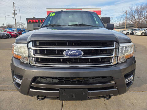 2016 Ford Expedition EL XLT