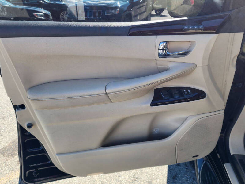 2013 Lexus LX 570