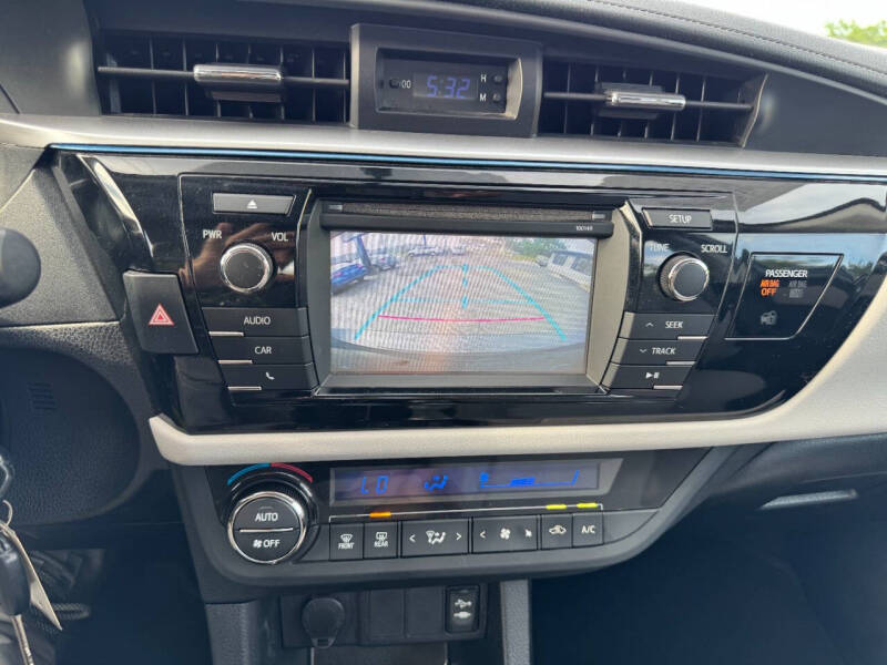 2015 Toyota Corolla LE