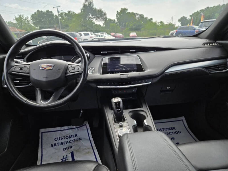 2019 Cadillac XT4 Premium Luxury