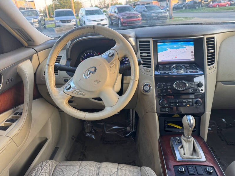 2011 Infiniti FX35