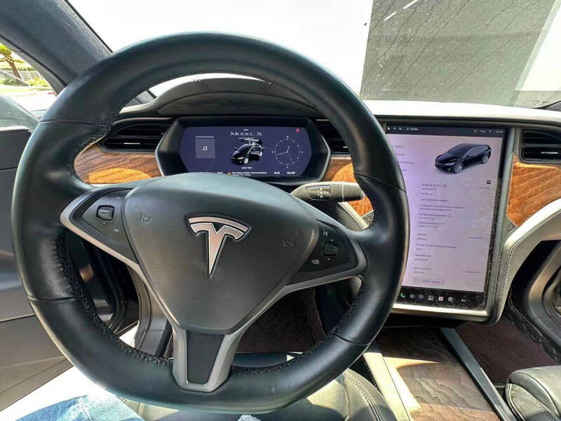 2020 Tesla Model X Long Range Plus