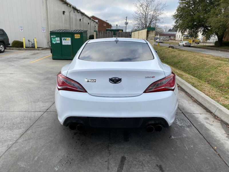 2014 Hyundai Genesis Coupe 3.8 R-Spec