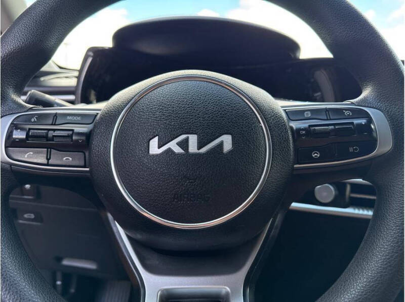 2022 Kia K5