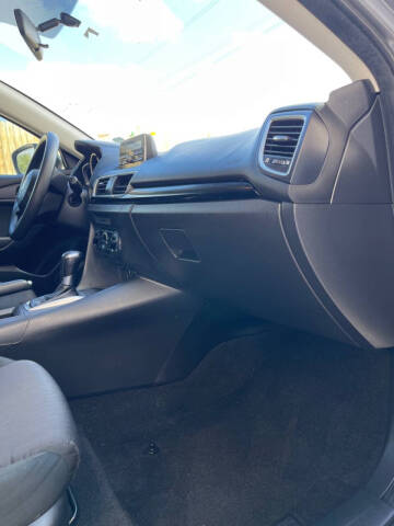 2014 Mazda MAZDA3 i SV