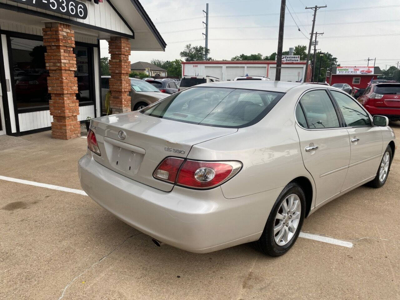 2004 Lexus ES 330 for sale at NTX Autoplex in Garland, TX