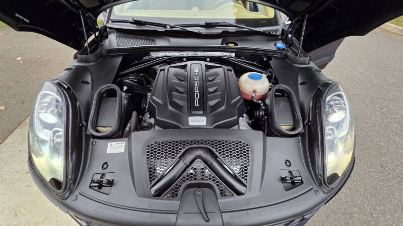 2015 Porsche Macan S