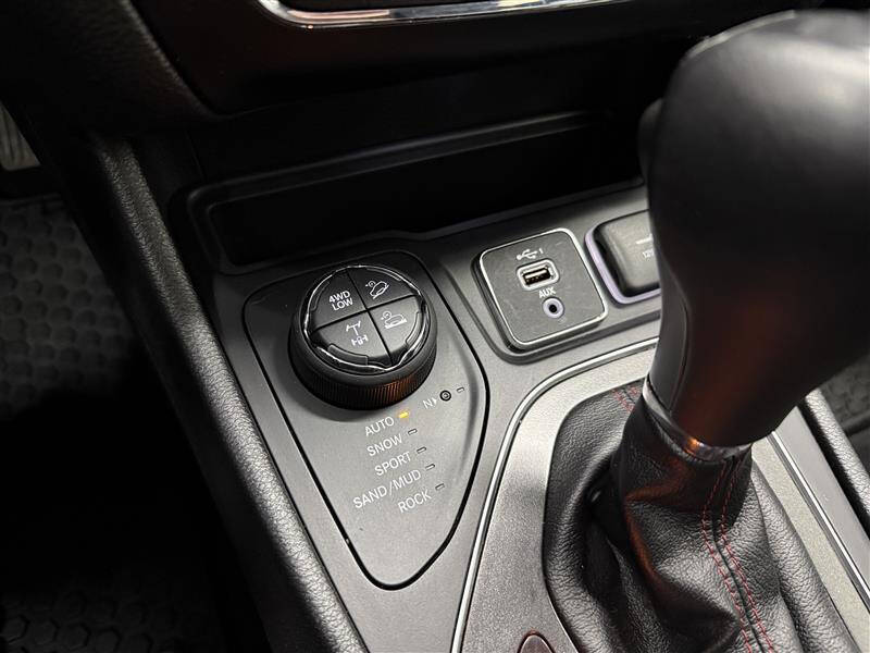 2020 Jeep Cherokee Trailhawk