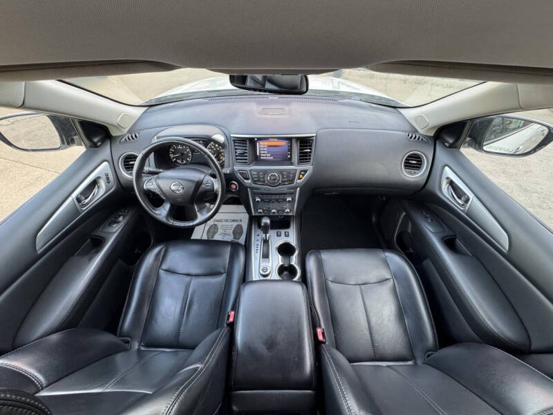 2017 Nissan Pathfinder