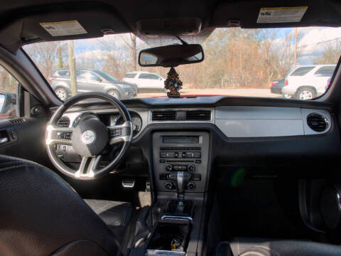 2011 Ford Mustang V6