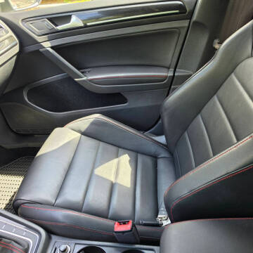 2017 Volkswagen Golf GTI
