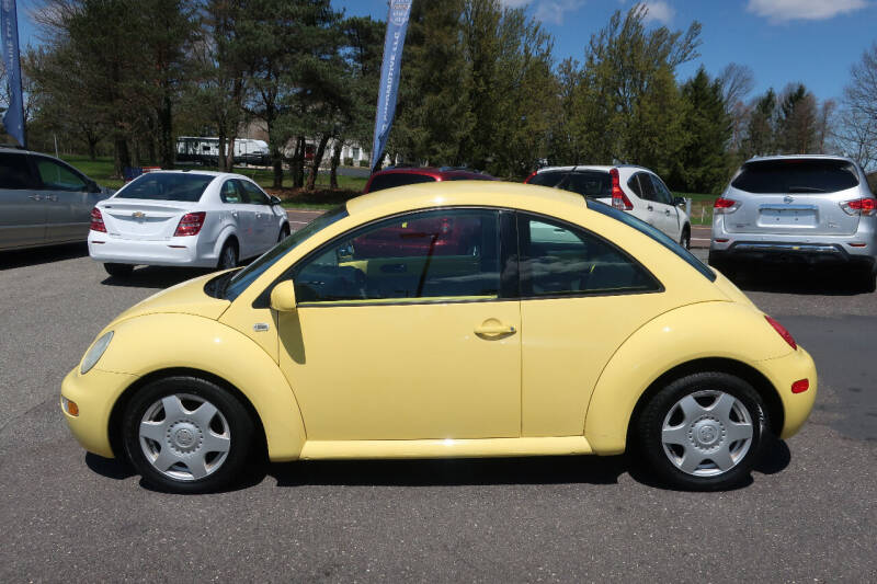 2003 Volkswagen New Beetle for sale at GEG Automotive in Gilbertsville PA