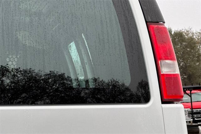 2023 GMC Savana 2500