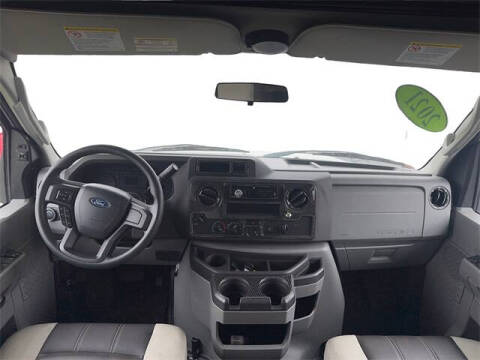 2021 Ford E-Series E-450 SD