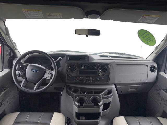 2021 Ford E-Series E-450 SD