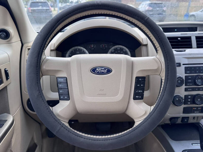 2009 Ford Escape XLT