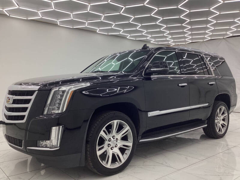 2017 Cadillac Escalade Luxury