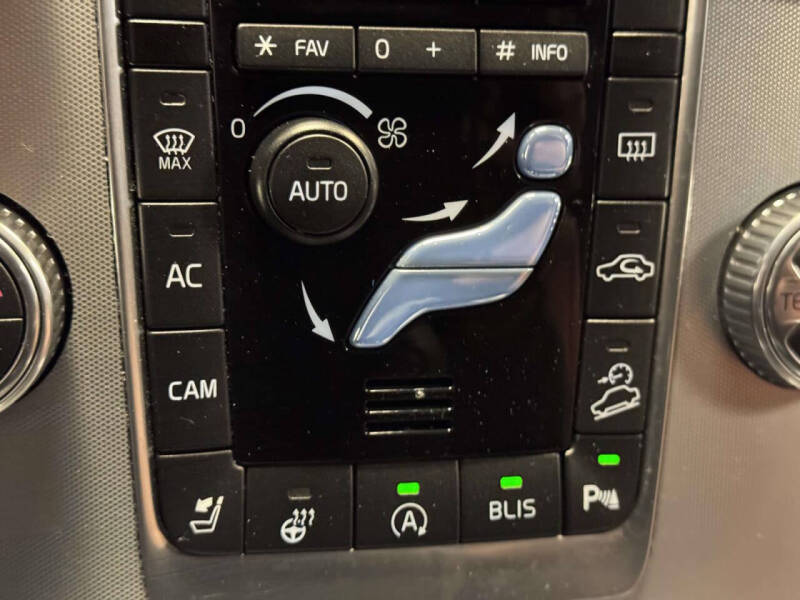 2018 Volvo V60 Cross Country T5 Premier