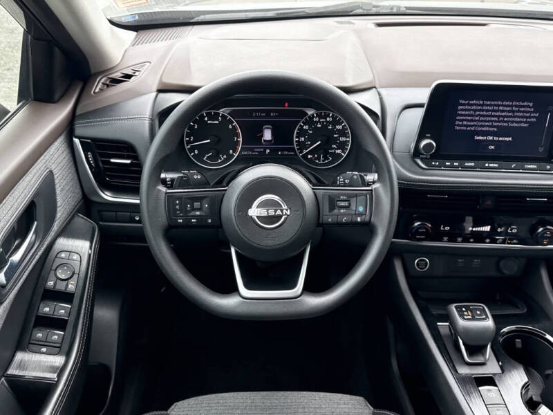 2022 Nissan Rogue SV