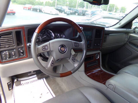 2005 Cadillac Escalade