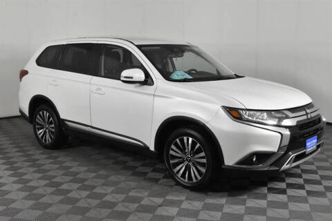 2020 Mitsubishi Outlander SE