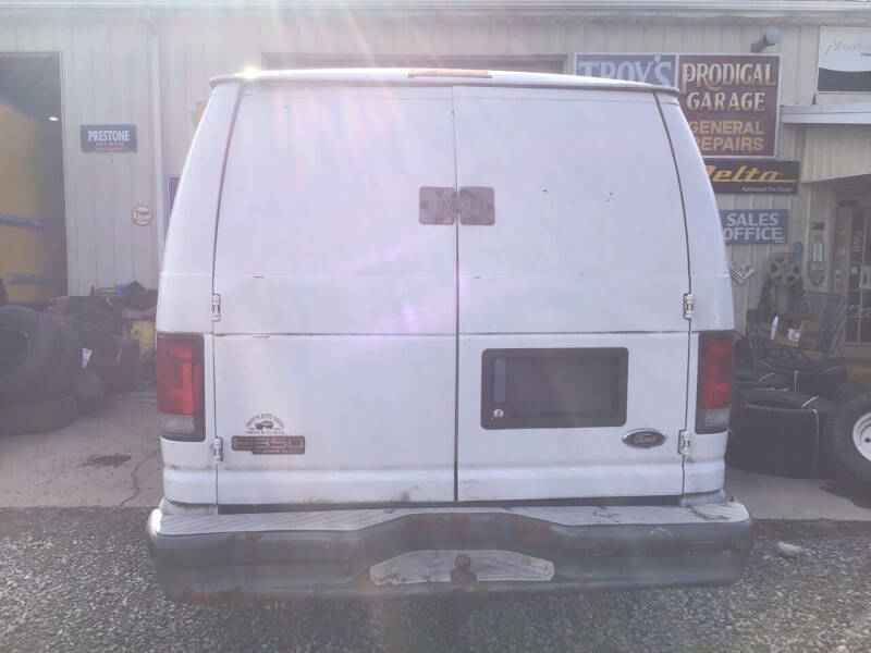 2004 Ford E-Series Cargo