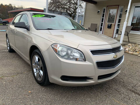 2010 Chevrolet Malibu for sale at G & G Auto Sales in Steubenville OH