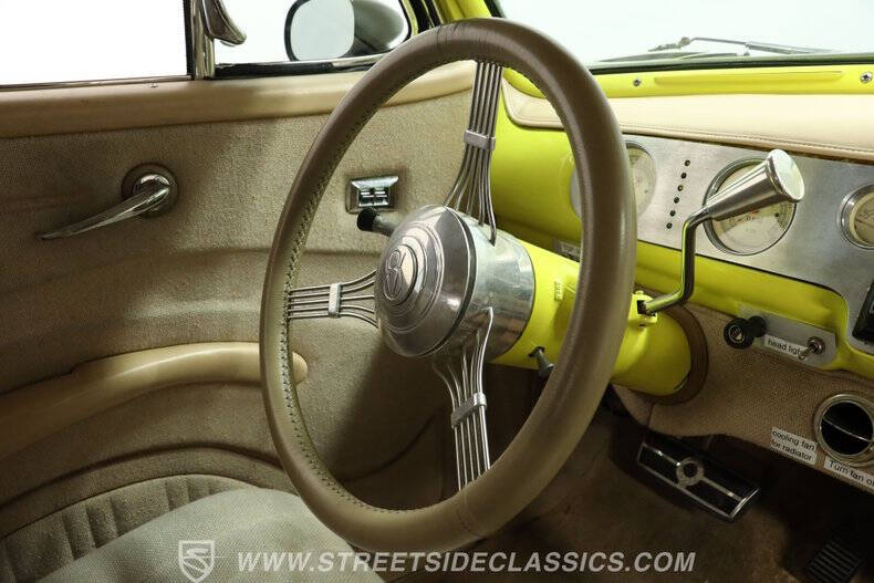 1946 Ford Deluxe