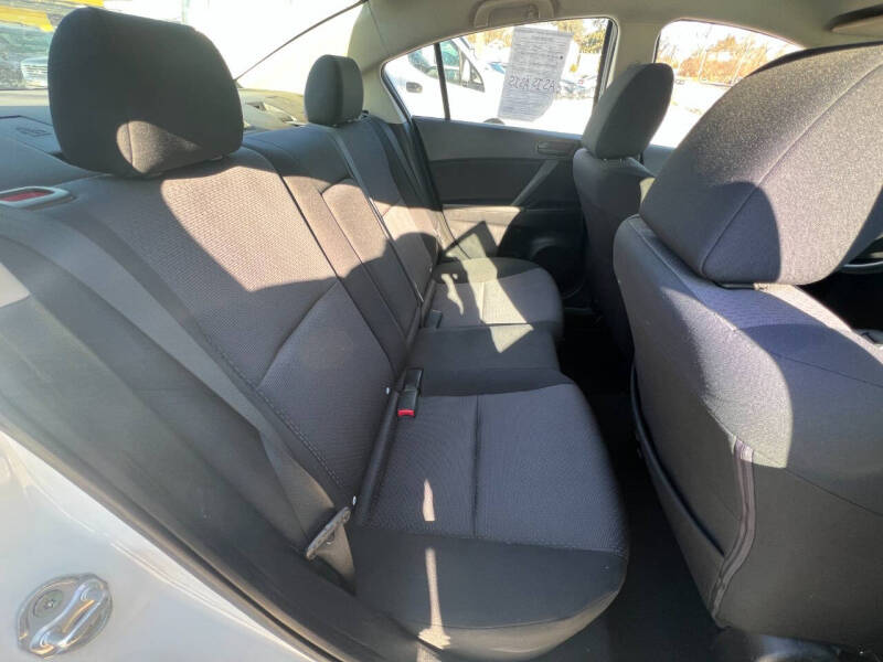 2010 Mazda MAZDA3 i Sport