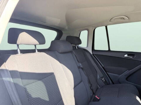 2011 Volkswagen Tiguan S