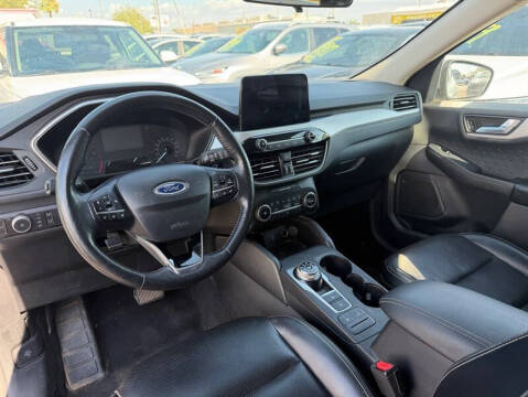 2020 Ford Escape SEL