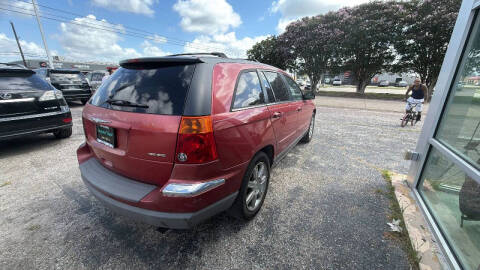 2005 Chrysler Pacifica Touring