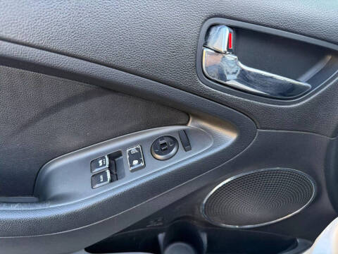 2016 Kia Forte Koup SX