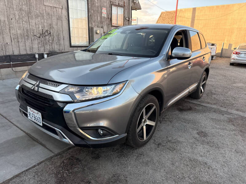 2020 Mitsubishi Outlander SE