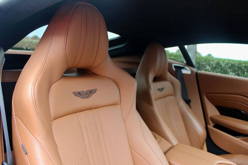 2023 Aston Martin Vantage