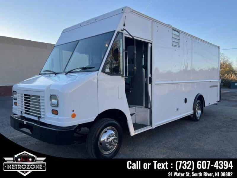 2013 Ford Stripped Chassis