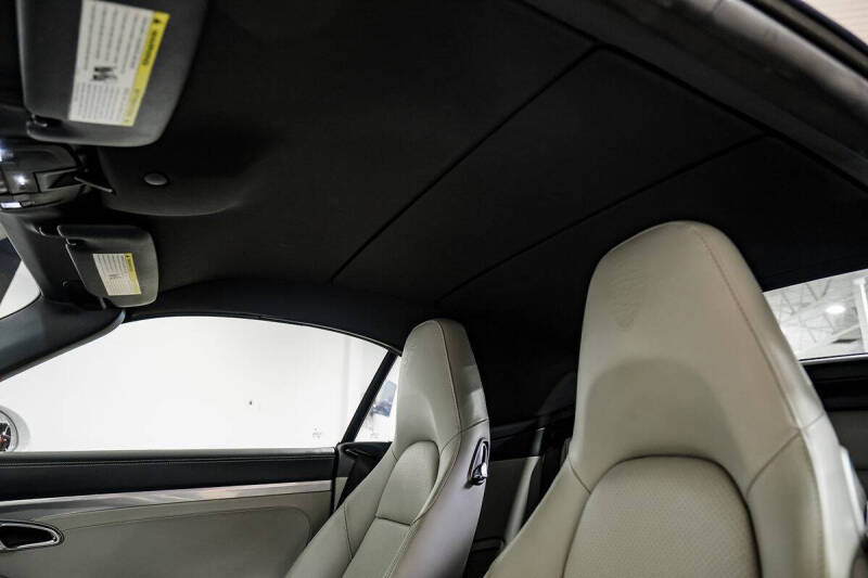 2017 Porsche 911 Carrera