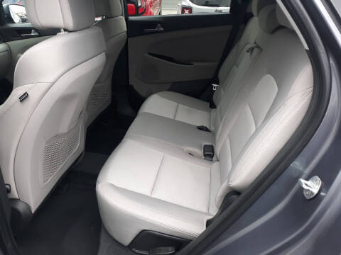 2016 Hyundai Tucson SE