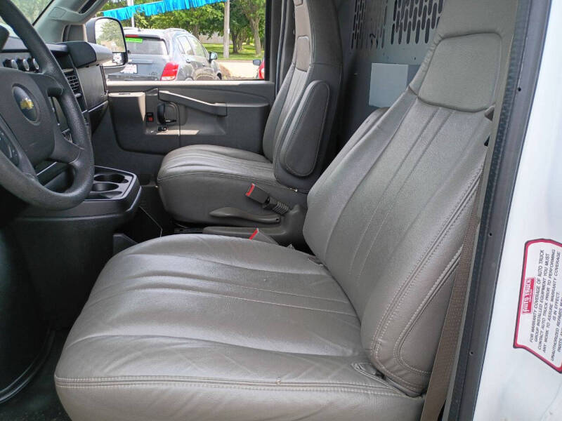 2017 Chevrolet Express 2500