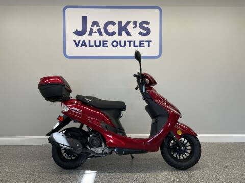 2022 Amigo Beemer for sale at Jack's Value Outlet in Saco ME