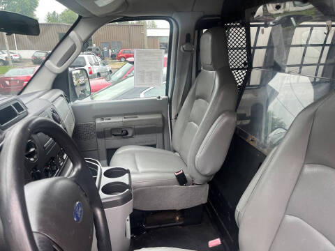 2009 Ford E-Series E-150 XL