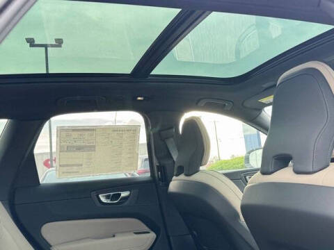 2026 Volvo XC60 T8 Plus