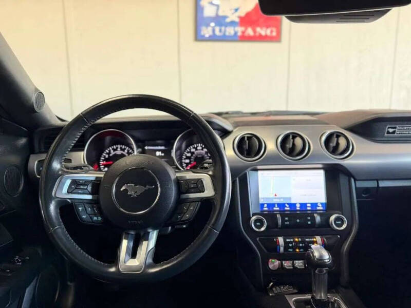 2020 Ford Mustang