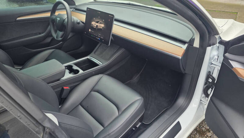 2023 Tesla Model 3 Performance