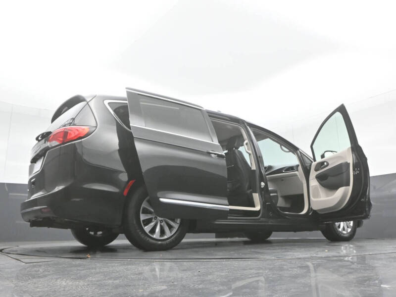 2018 Chrysler Pacifica Touring L Plus