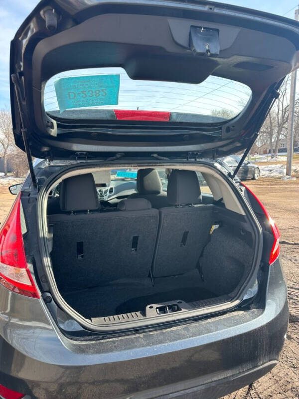 2011 Ford Fiesta SES