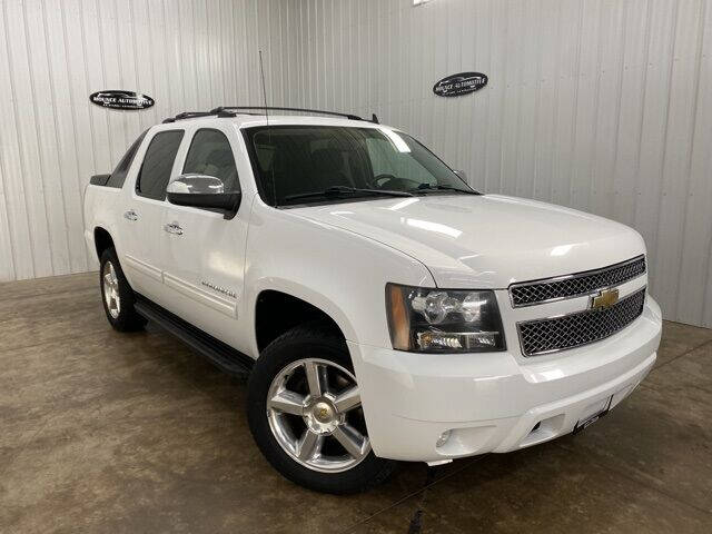 2011 Chevrolet Avalanche LS