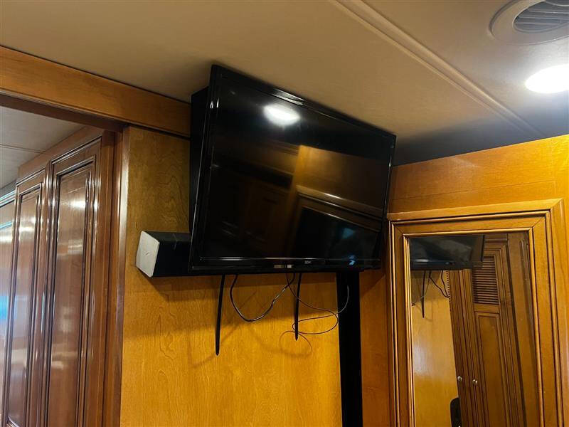 2017 Freightliner XCS Chassis