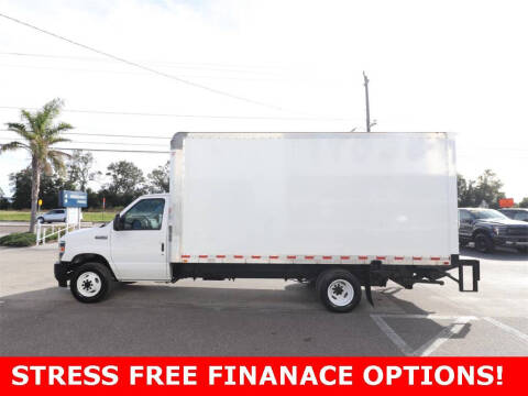 2022 Ford E-Series E-450 SD