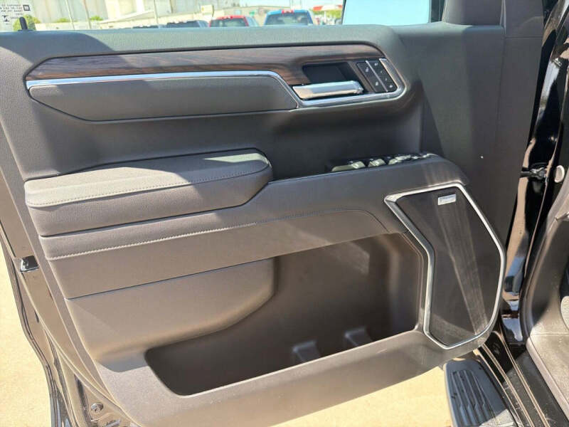 2026 GMC Sierra 1500 SLT - Photo 16